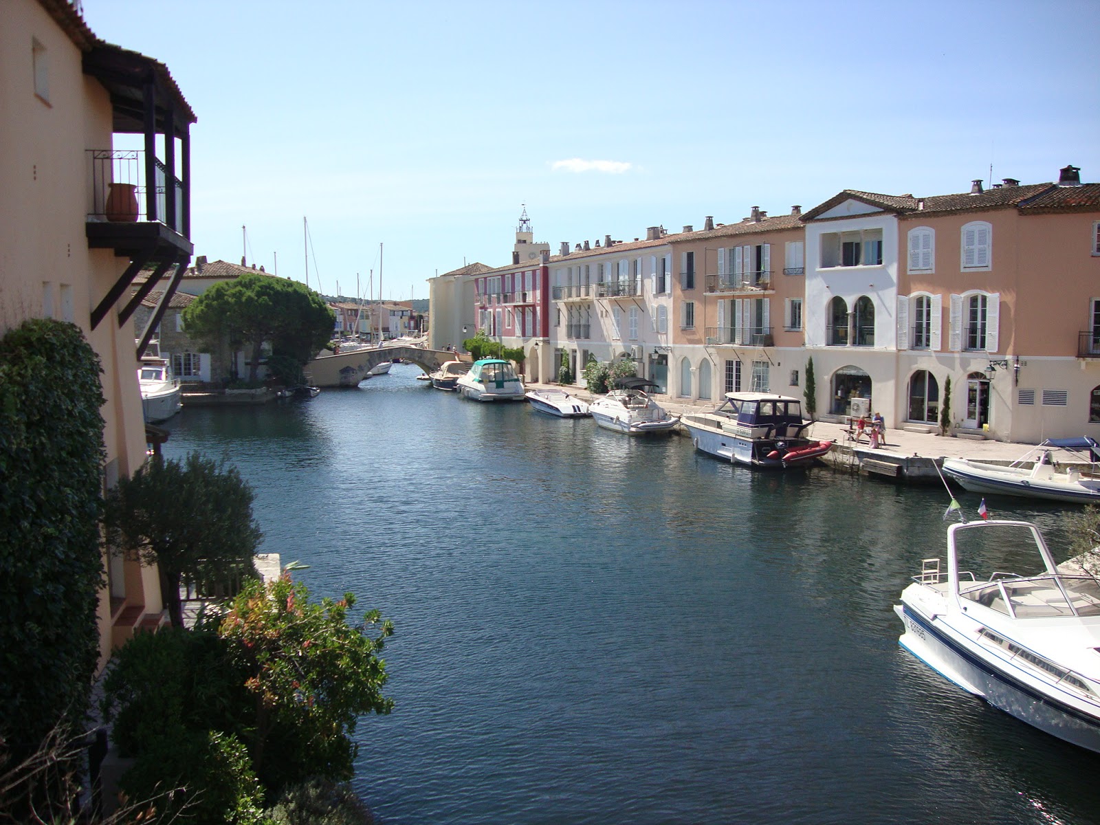 Beauvallon à Port Grimaud, par la plage… Location villa Beauvallon