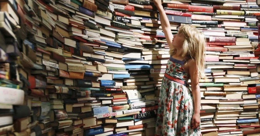 They are many books. They are many books. They are many books. They are many books. Many many books.