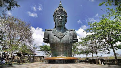 patung wisnu taman Garuda Wisnu Kencana - Bali - Indonesia