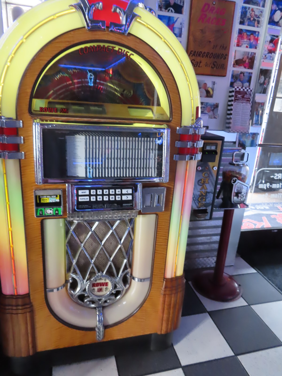 All Things Considered Hot Rods 50’s diner in Alcoa, TN, USA