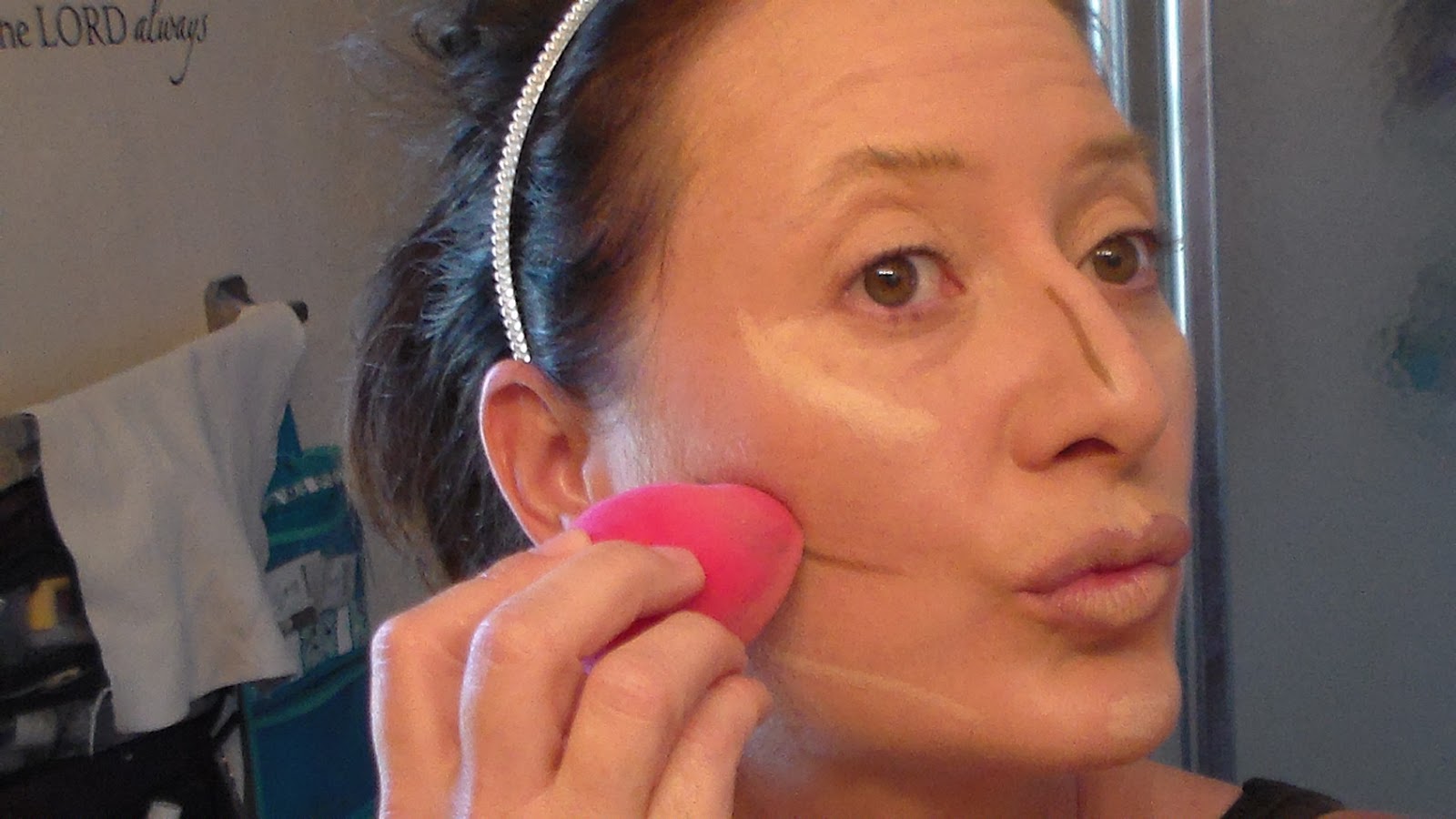 Makeup University Inc Hard Candy contour duo stick for summer travel