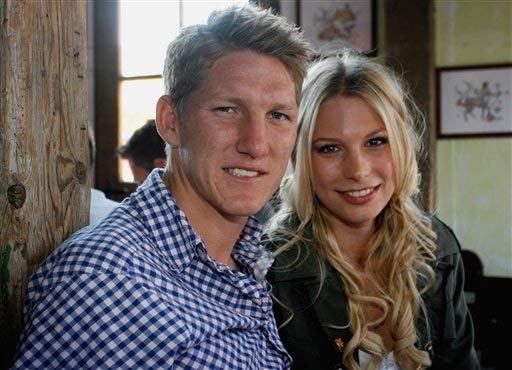 All Football Players: Bastian Schweinsteiger Wife ...