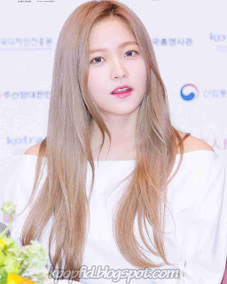 Foto Yeri Red Velvet Terbaru Foto Yeri Red Velvet Terbaru