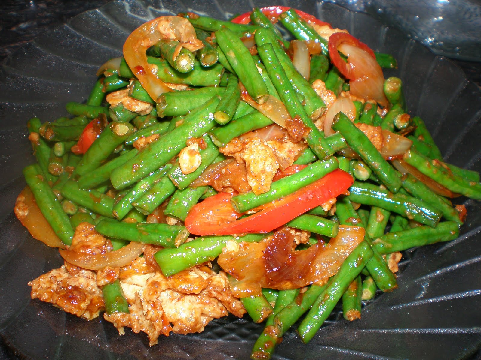 Dari Dapur NaSya kacang panjang goreng telur dan ikan masin