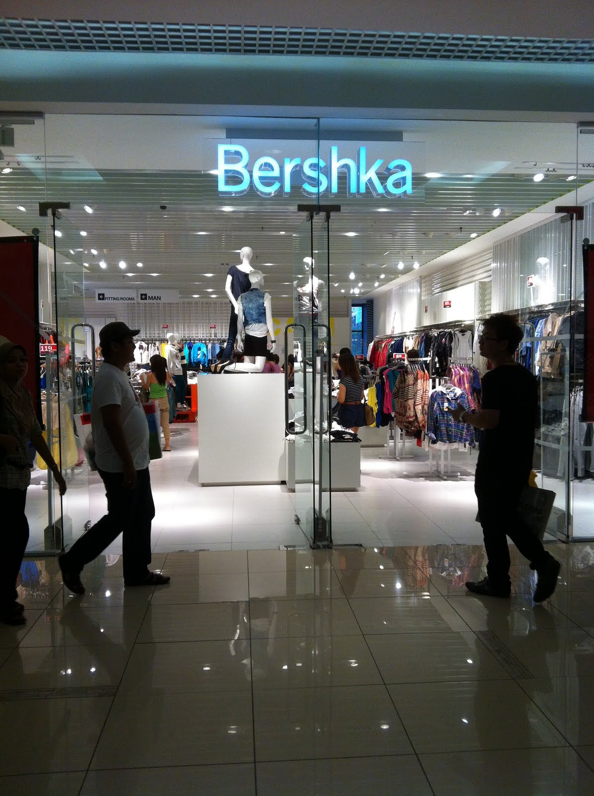 Bershka, One Utama | Retail - A Window Seat