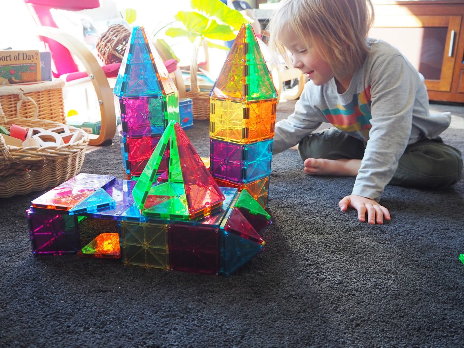 Learn with Play at Home Best Educational Toys for Kids. MagnaTiles