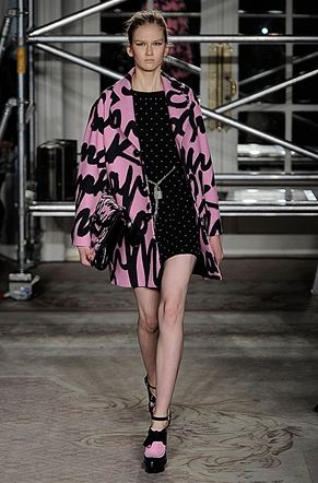 London Fashion Week: Moschino Cheap and Chic AW13 | Fashion Daydreams ...