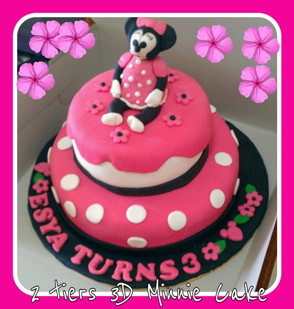 3D Minnie mouse cake