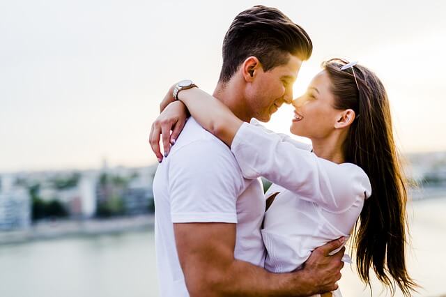 Como atrair o amor com a lei da atração como conseguir amor lei da atração