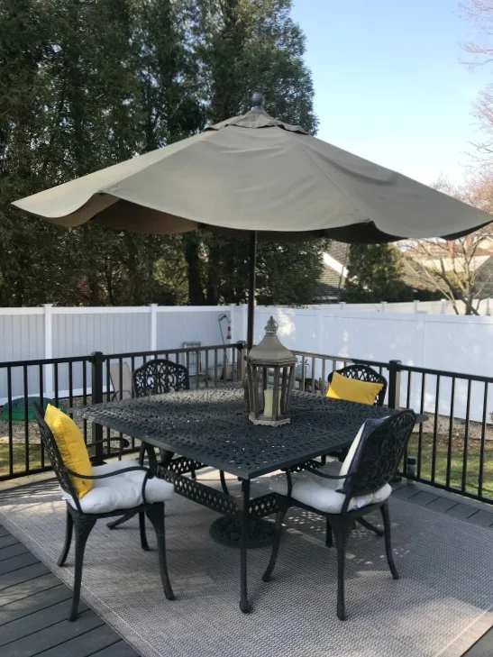 Patio set with clean umbrella