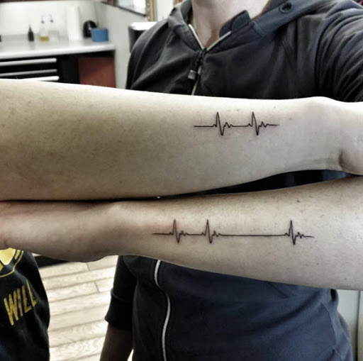 Estes frequência cardíaca tatuagens