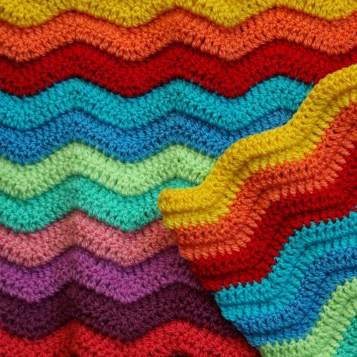 Crochet Guide: Simple Rainbow Chevron Crochet Pattern