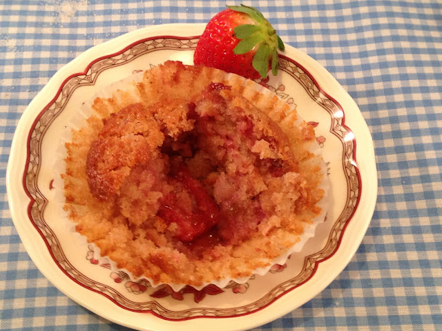 strawberry-muffins, muffins-de-fresas
