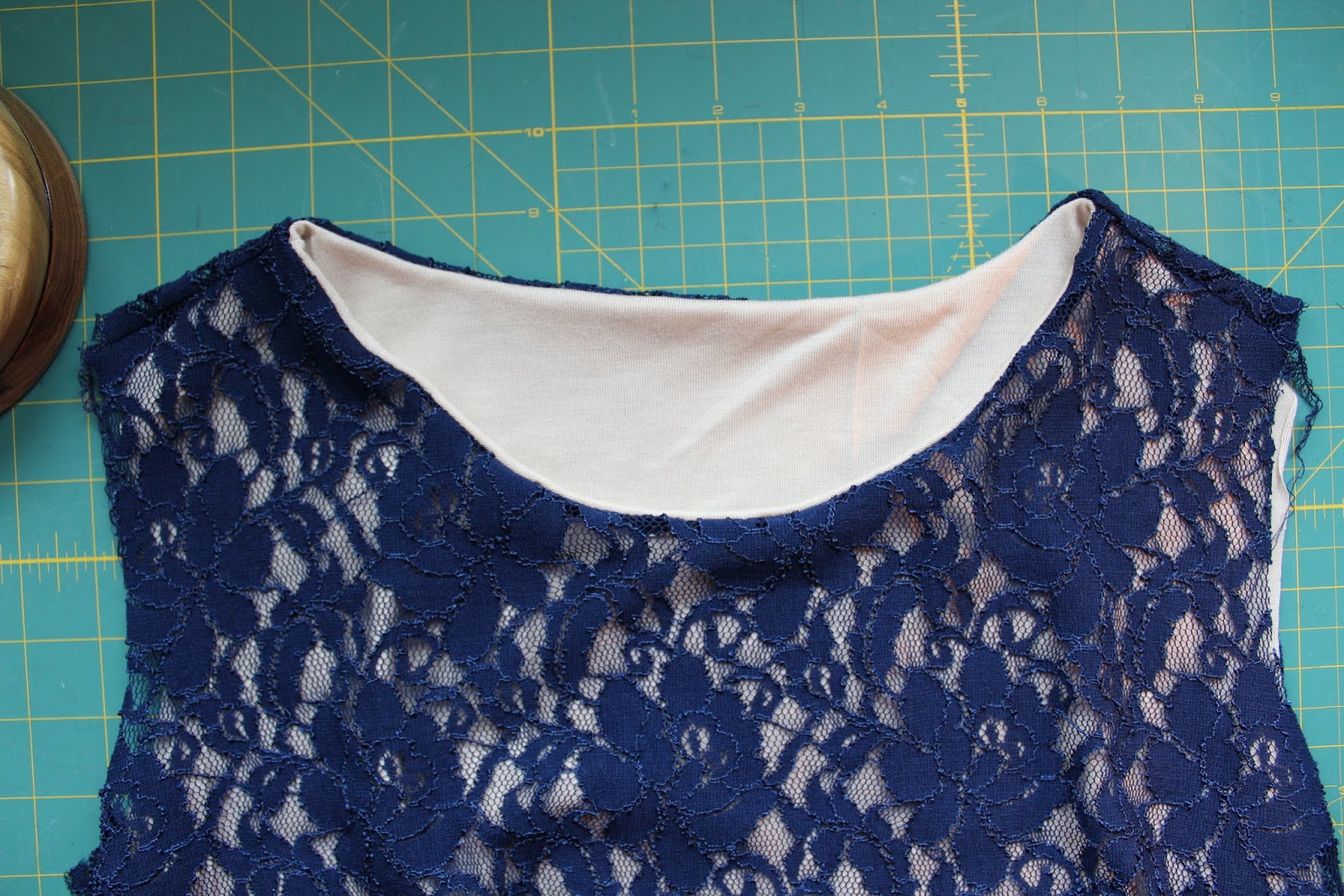 Nicole at Home Stretch lace tee tutorial