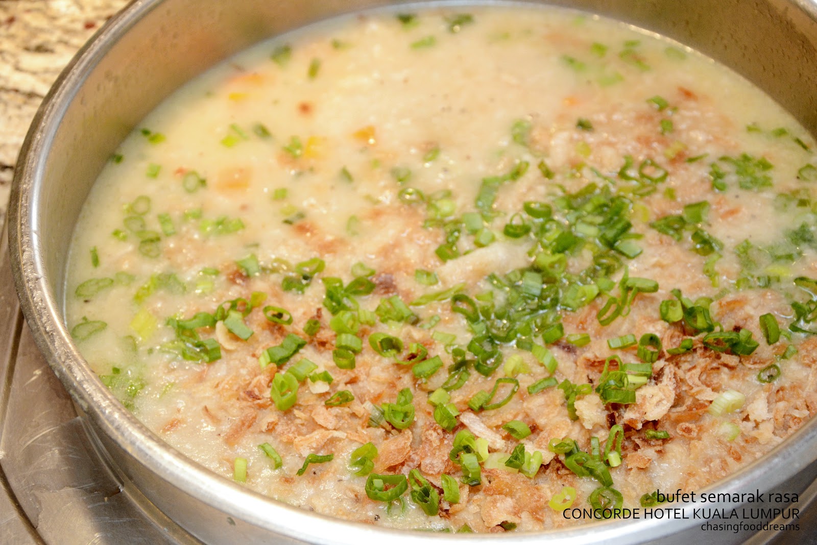 Bubur Lambuk dengan rasa gurihnya | Sumber: Chasing Food Dreams