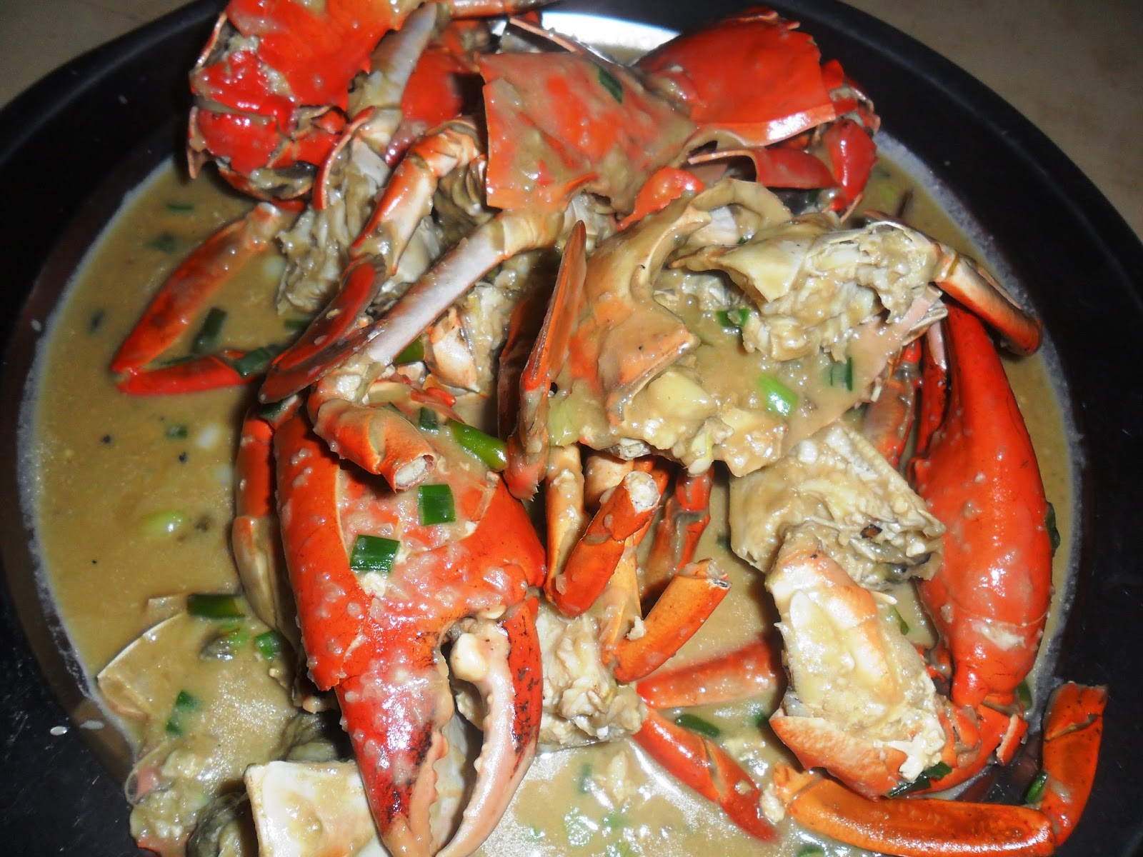 Ewe Paik Leong, The Wordslinger Milk crabs at Melaka’s Restoran Lee