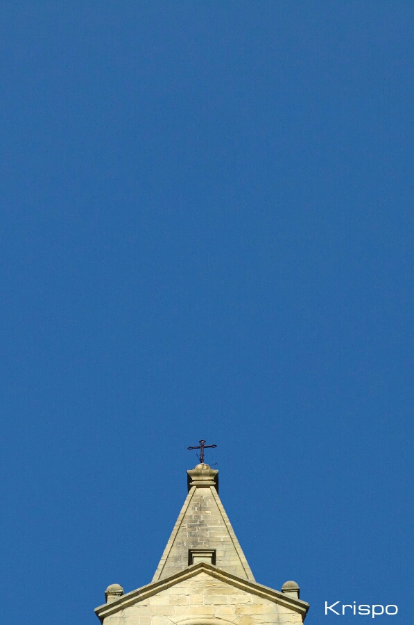 campanario de guadalupe con cielo azul