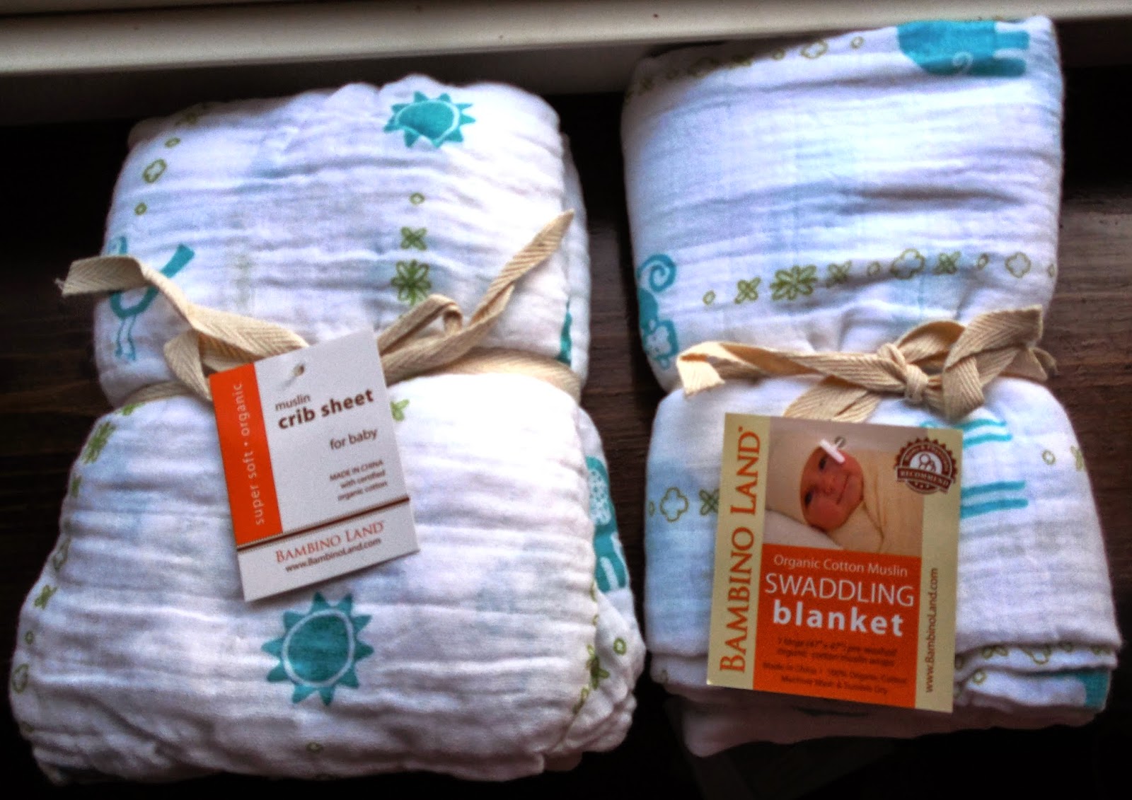 Bambino Land Swaddling Blanket and Crib sheet