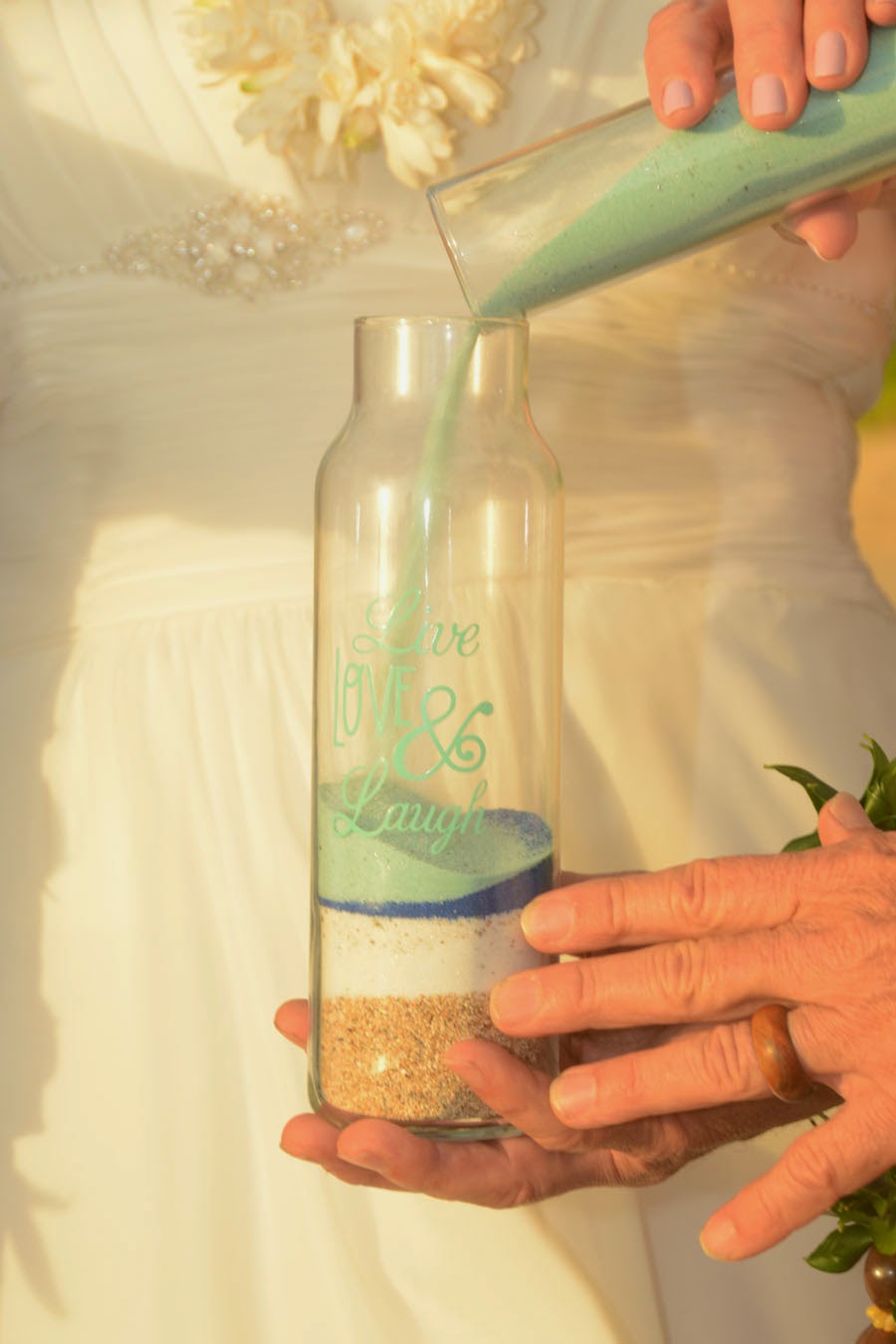 Bridal Dream Hawaii - Wedding Blog: Colored Sand Ceremony