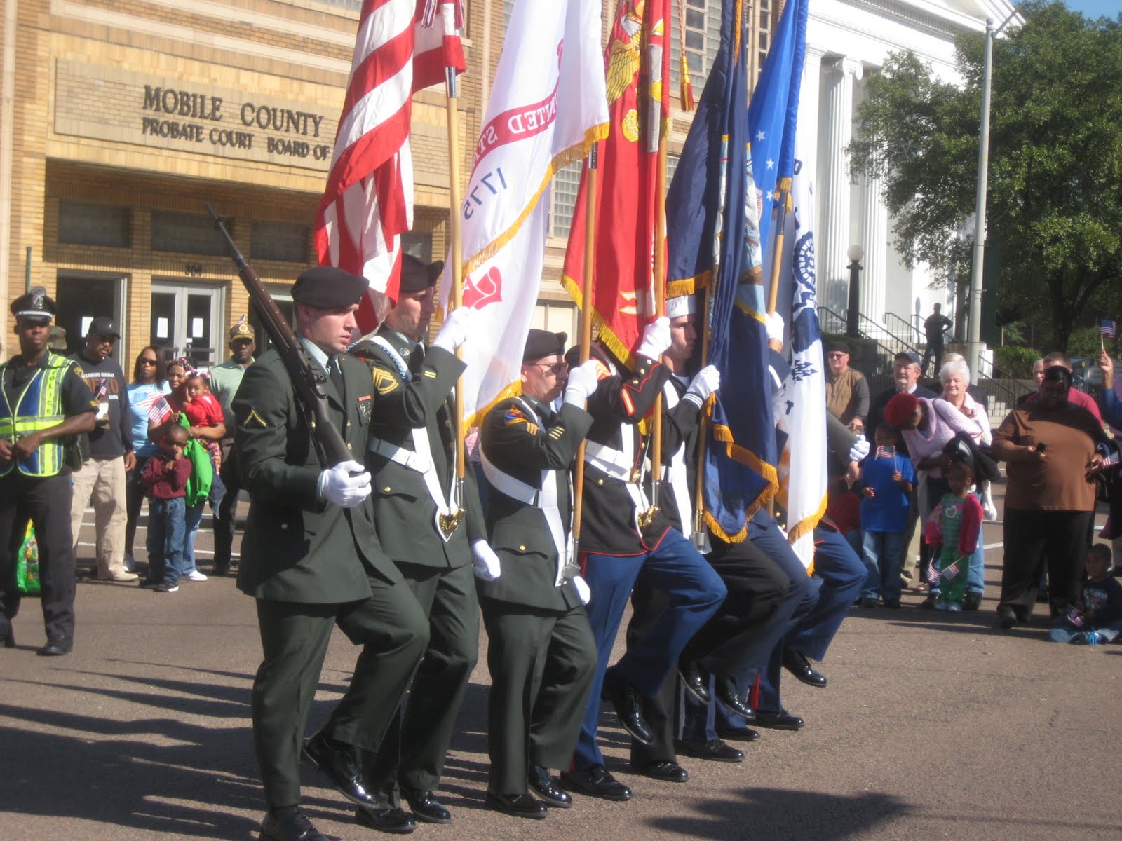 Southern Folk Artist & Antiques Dealer/Collector Labor day parade