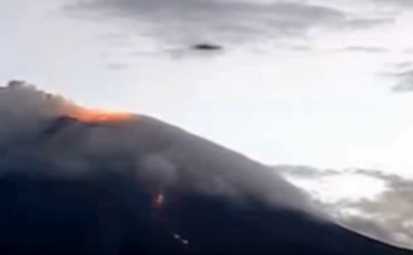 Mistero OVNI in Messico: sul Vulcano Colima si intensificano gli avvistamenti UFO [VIDEO]