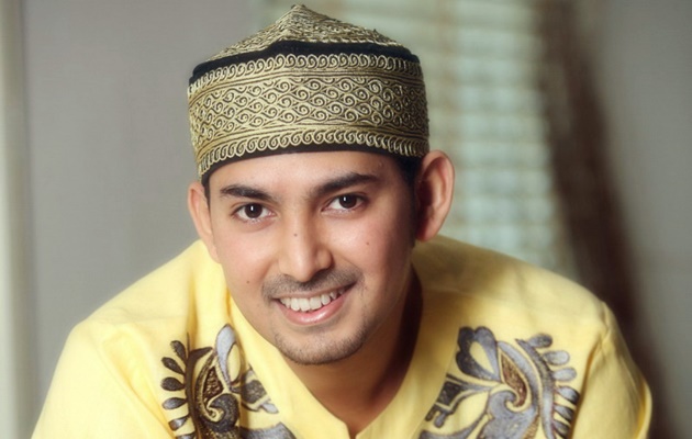 Kumpulan Foto Ustad Ahmad Al Habsyi Terbaru Lengkap - FiqihMuslim.com