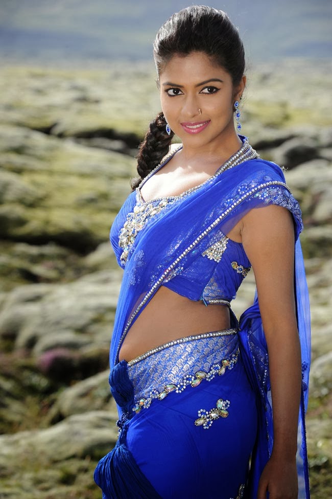 Lg Moviee Amala Paul Hot In Saree Photos