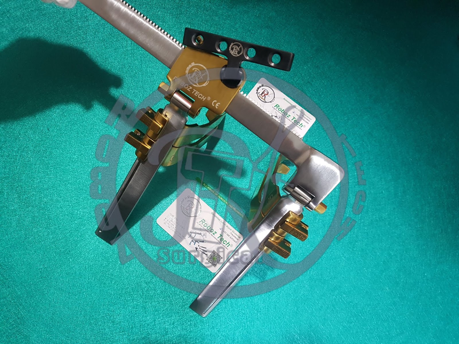 Roboz Tech Koros Super Slide Retractor made by Roboz Tech Surgical