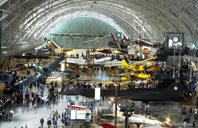 museum of science discovery center in Smithsonian's National Air and Space Museum, Washington, D.C.