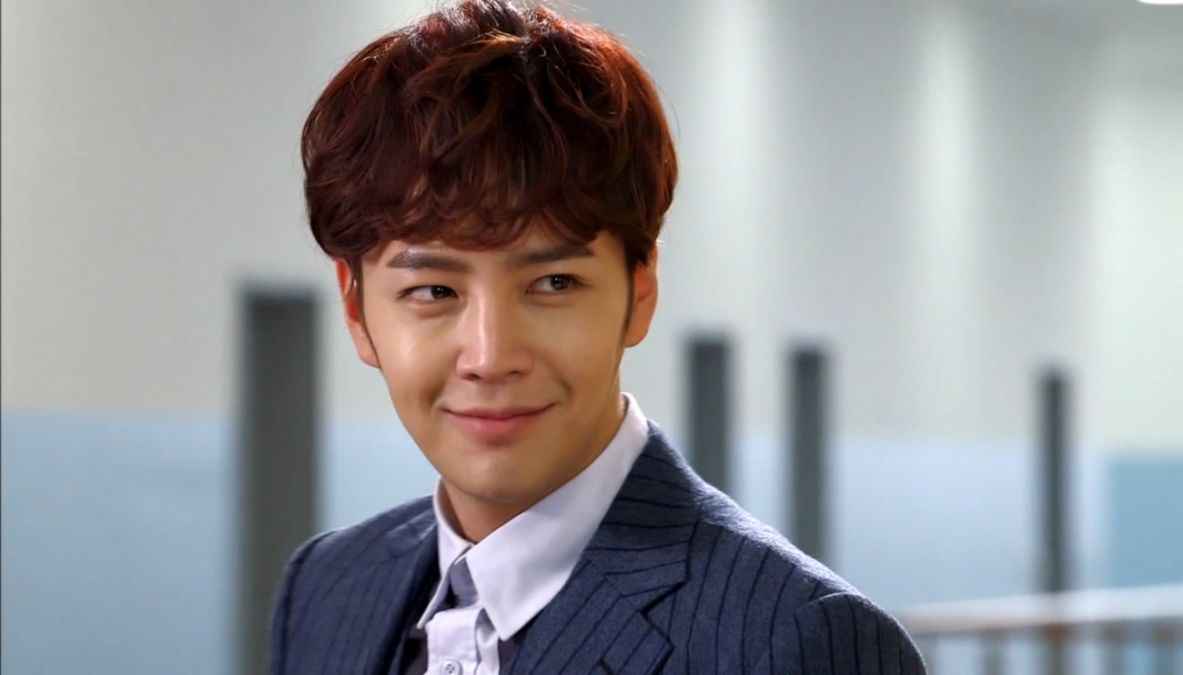 Jang Geun Suks New Hairstyle in Action – MY RARA POP Jang Geun Suks New Hairstyle in Action – MY RARA POP