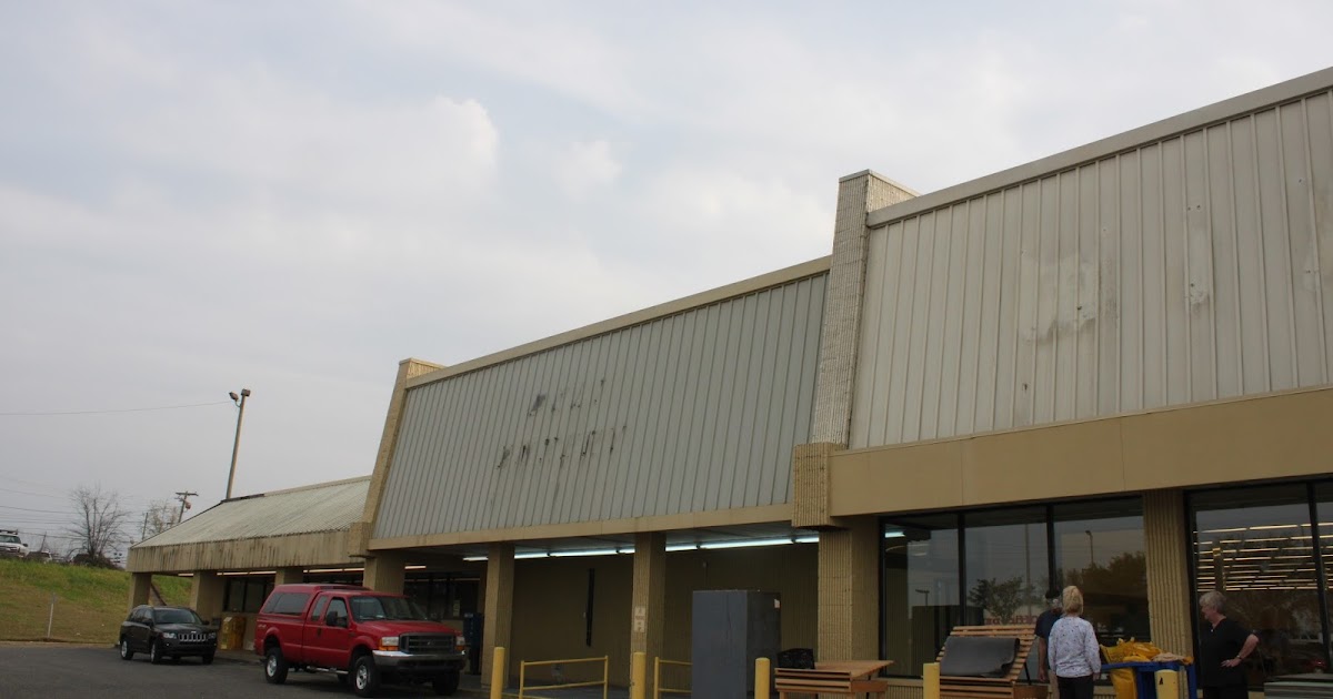Grocery Lore Abandoned Winn Dixie! Enterprise, AL