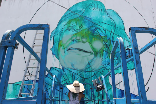 We continue our ongoing live coverage of PangeaSeed's SeaWalls 2015 with Hueman and a brand new piece which was just started on the streets of Cozumel in Mexico.