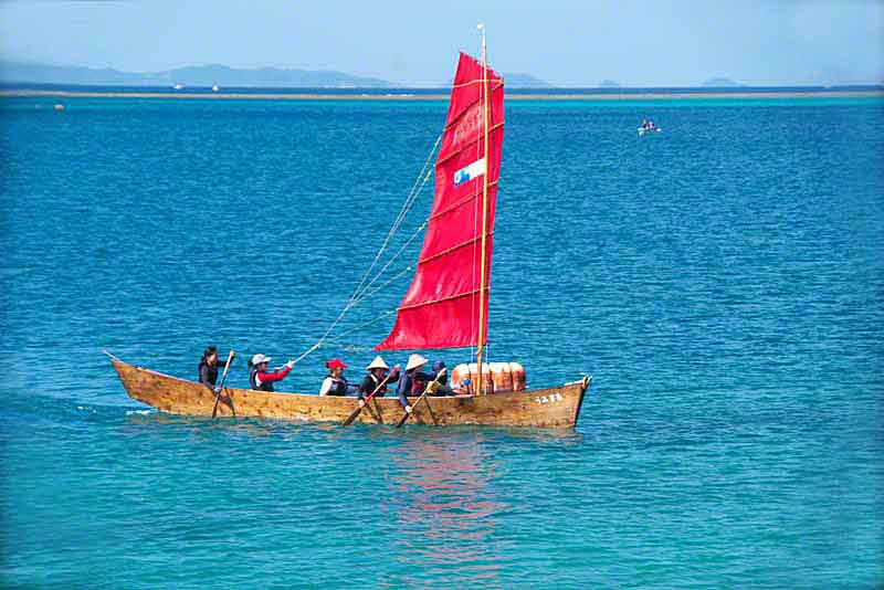 Ryukyu Life 12 Images of Okinawa's Sailing Sabani Boats