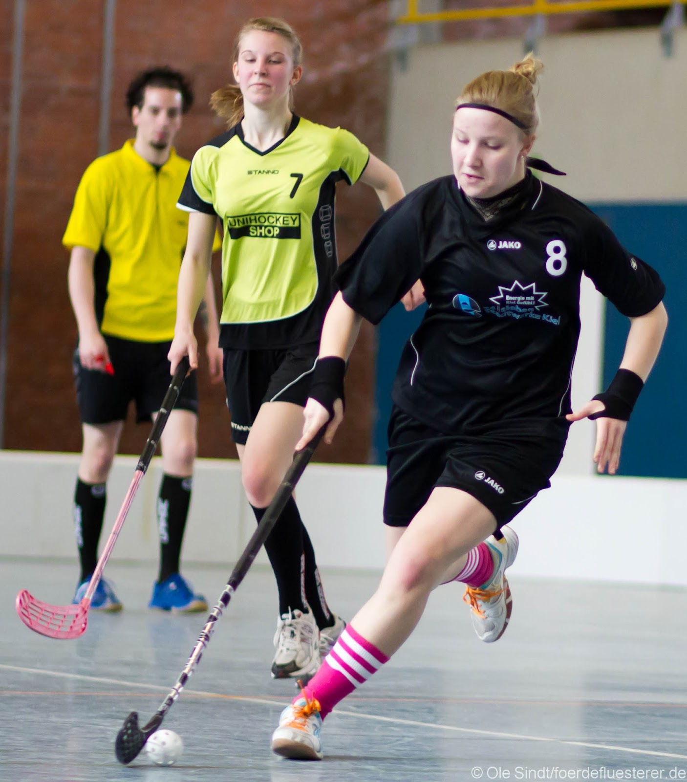 Educación Física Colegio San Bartolomé ORIGEN Y EVOLUCIÓN DEL FLOORBALL