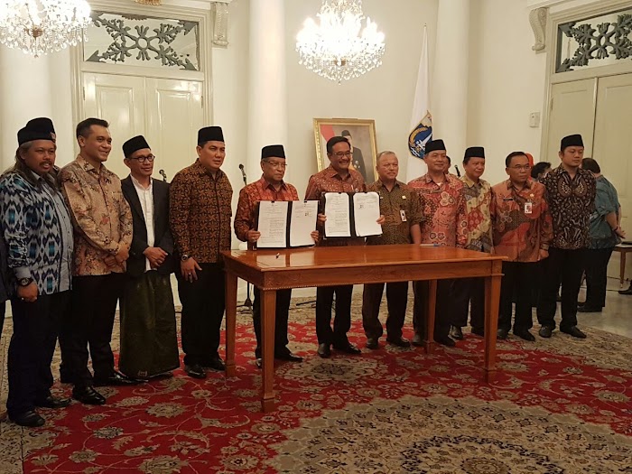 Pemprov DKI dan PBNU Tandatangan MOu dan Perjanjian Kerjasama Kelola JIC dan Masjid KH. Hasyim Asy'ari