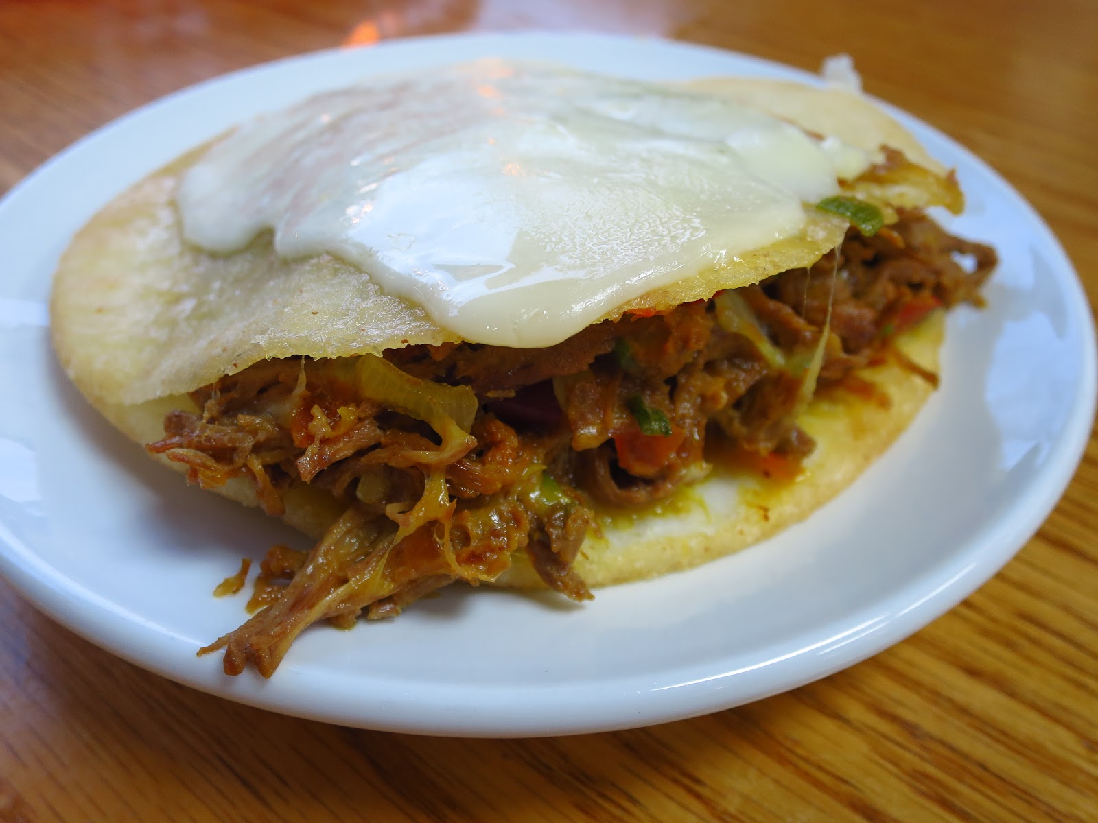 Smokin' Chokin' and Chowing with the King Pizza Y Pan Pa' Ya