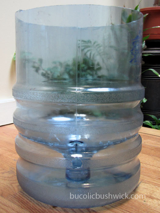 Design 30 of 5 Gallon Water Bottle Planter