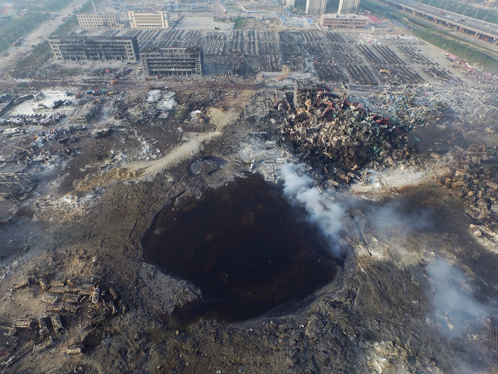 从天津港“812”爆炸事故看仓储类企业的火灾风险与保险 - 知乎