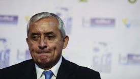 Por corrupto destituyen y encarcelan a Presidente de Guatemala