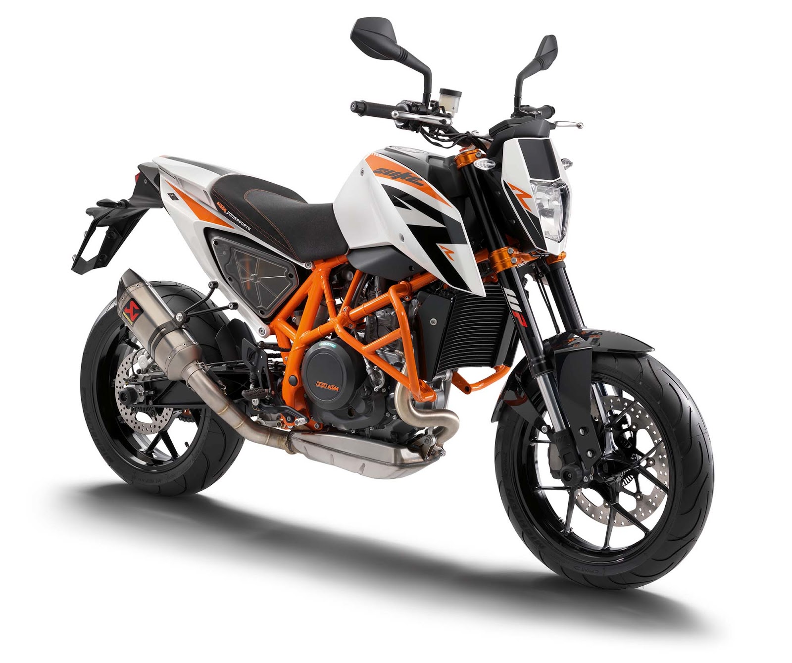 KTM 690 Duke Photo Gallery | MotoAdvances