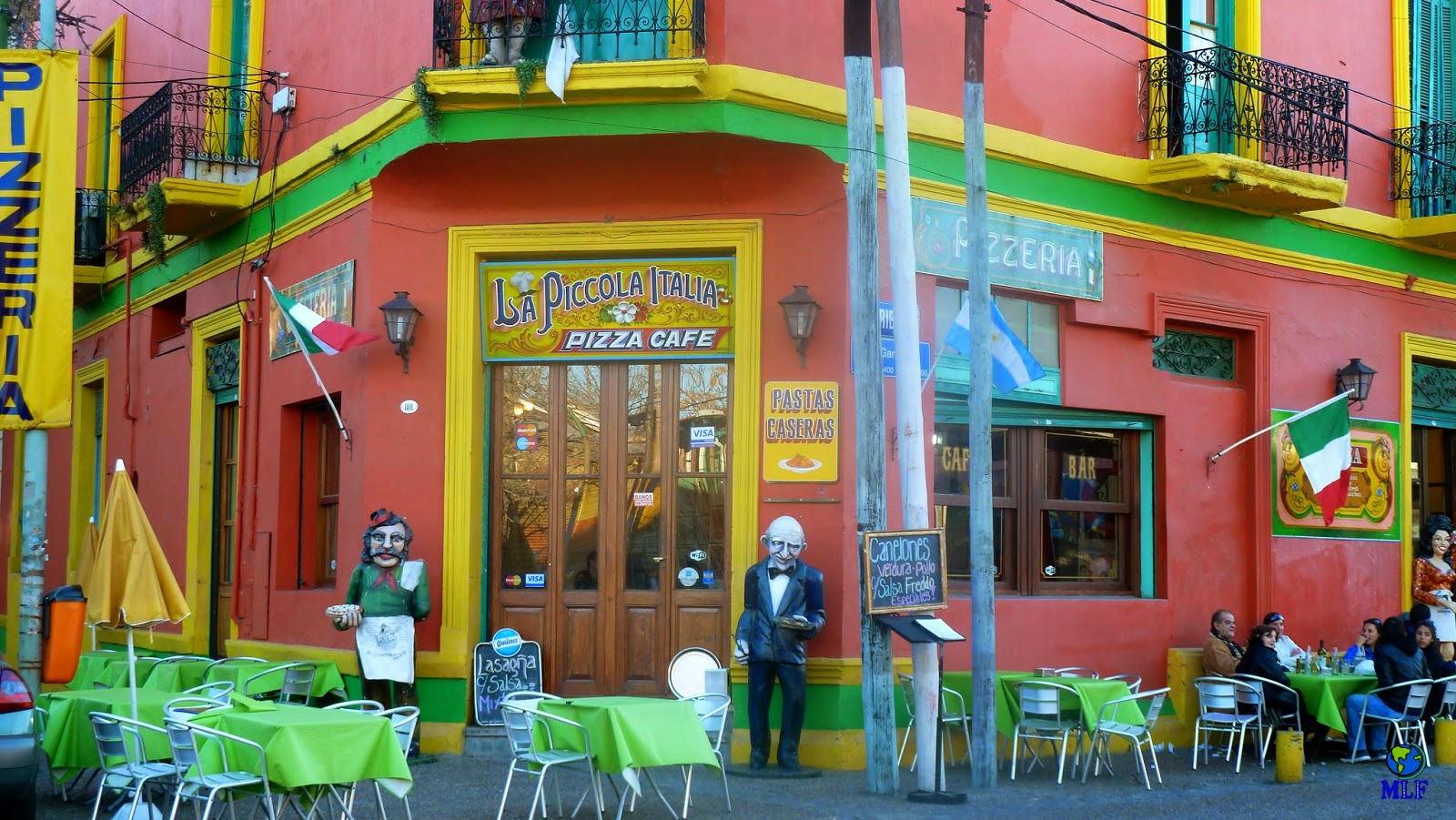 Mis lugares favoritos EL BARRIO DE LA BOCA. El sabor del tango argentino