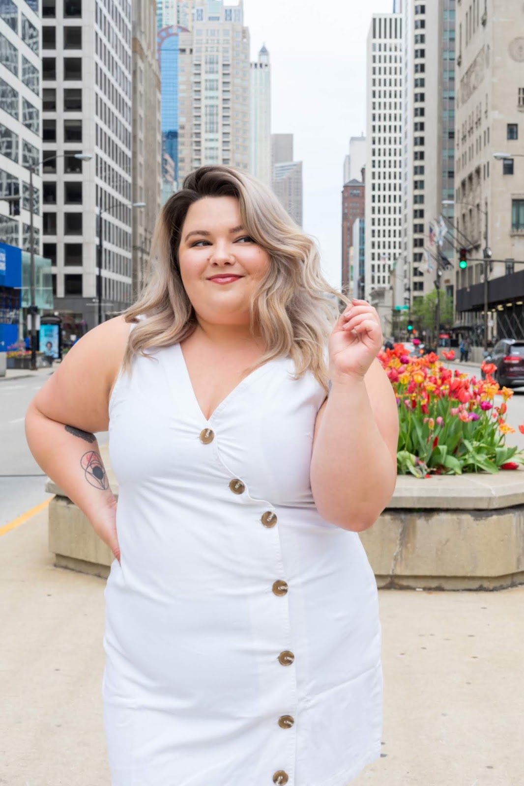 Chicago Plus Size Petite Fashion Blogger, YouTuber, and model Natalie Craig, of Natalie in the City, review's CoEdition and Warp + Weft.