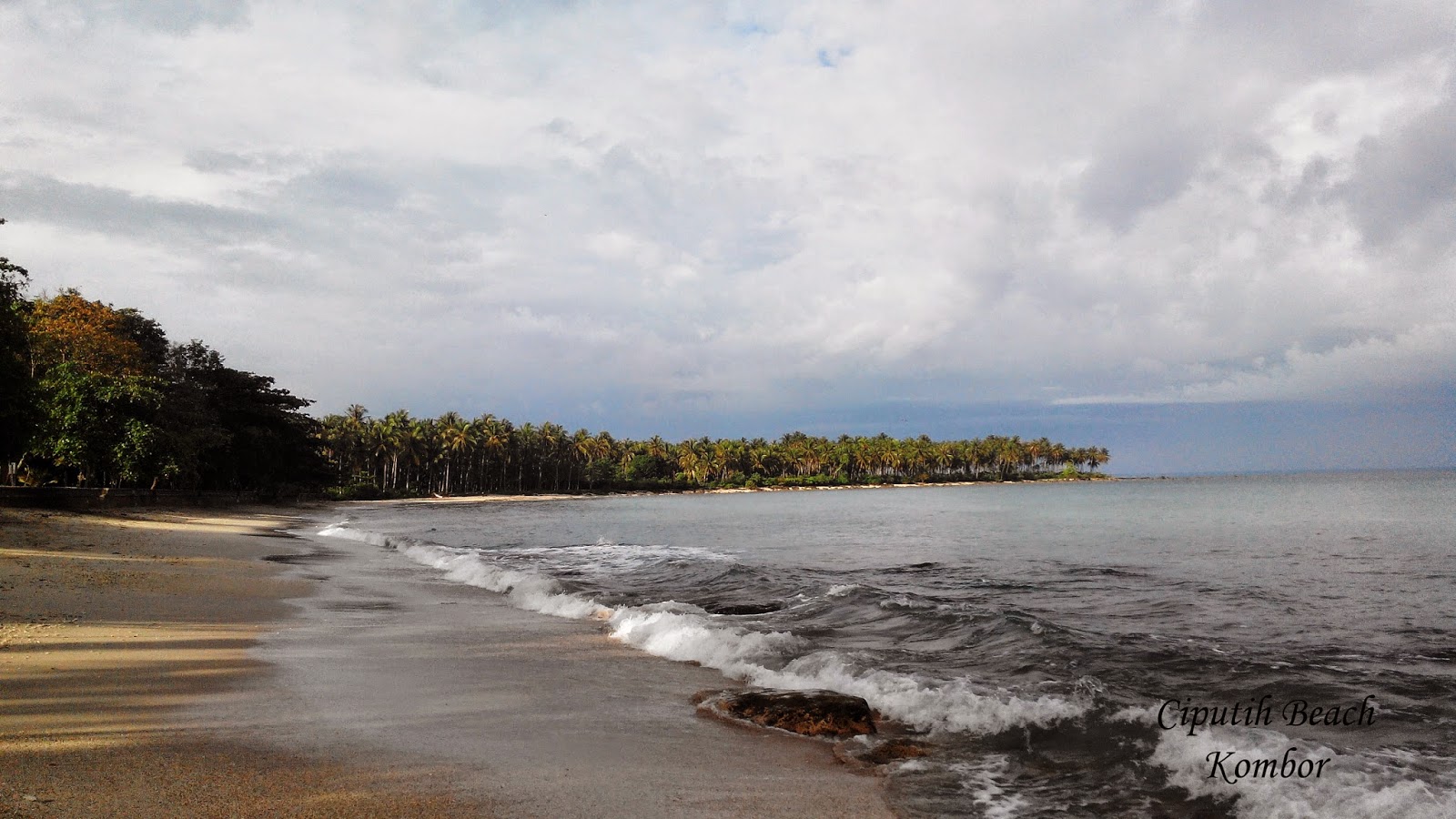 Pantai Ciputih, Ujung Kulon, Sumur, Pandeglang, Banten