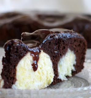 pirog-vkusnyashka-s-tvorozhnymi-sharikami