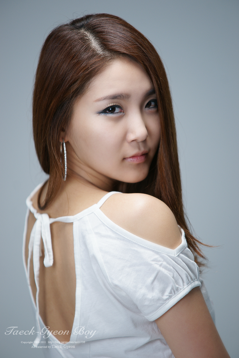Korean Bang Eun Young 2000 Idols