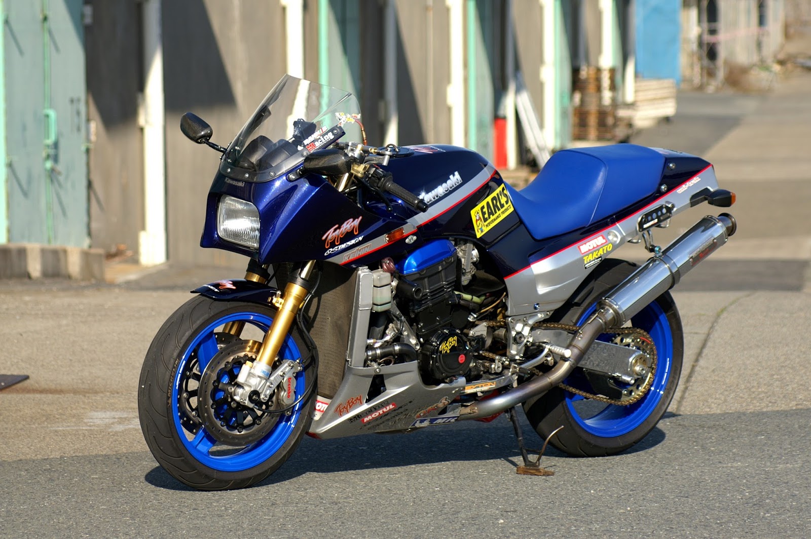 kawasaki gpz 900 r 2019