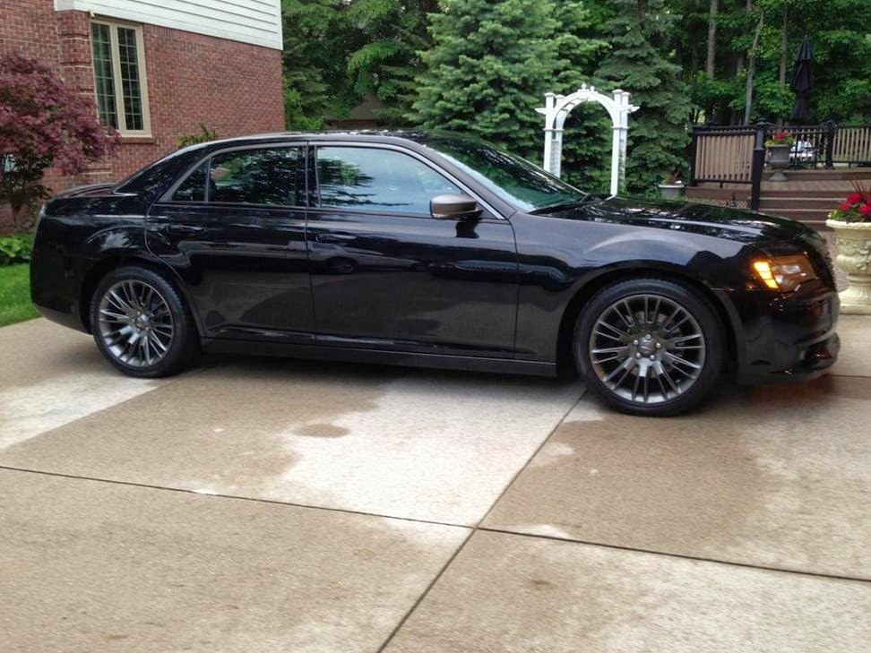Chrysler 2015 Chrysler 300 John Varvatos Luxury Edition