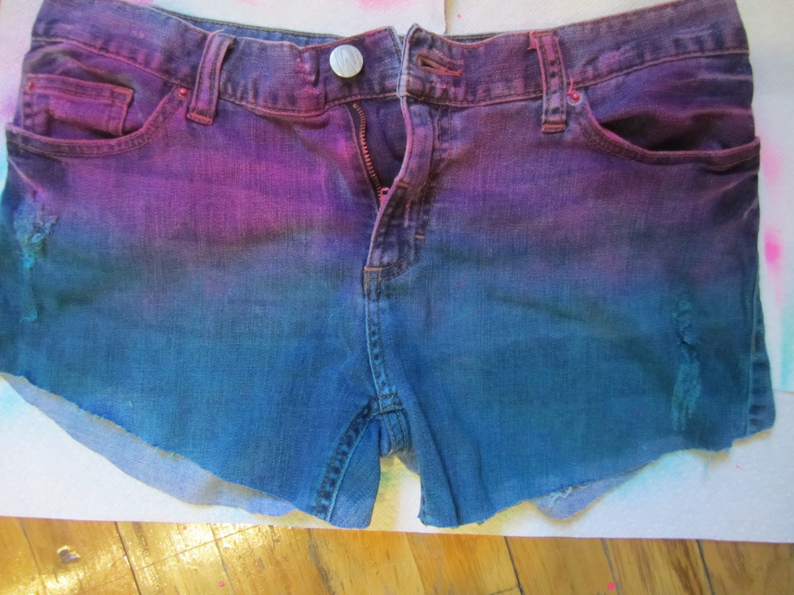 DIY: Tie Dye Shorts | Fashionista New York Girl