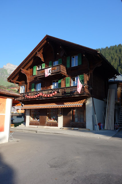 Interlaken, Switzerland, Eiger, Jungfrau, Monch, Canyoning, Paragliding, Via Ferrata, White Water Rafting, Brienz, Thun, Mountains, Alps, bern, Bernese Alps, Swiss Alps, adventure, Chli Schliere, adrenaline, lutschine, Lauterbrunnen, Schilthorn, Harder Kulm, Murren, Trummelbach Falls, 