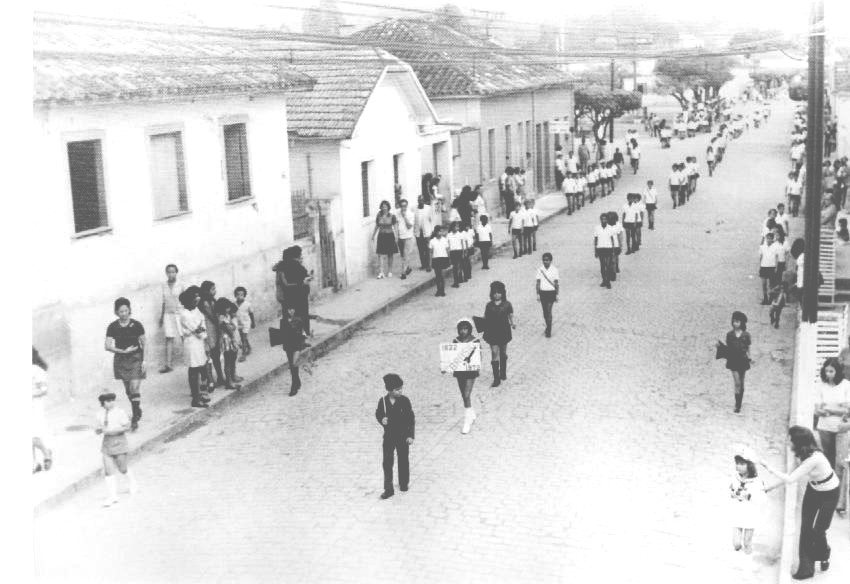 museu RADIANTE RECREIO: Escola Estadual Olavo Bilac = 100 anos em 2016